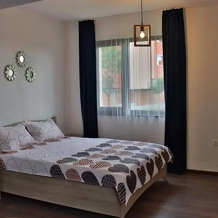 Bella Family Guest house 3*