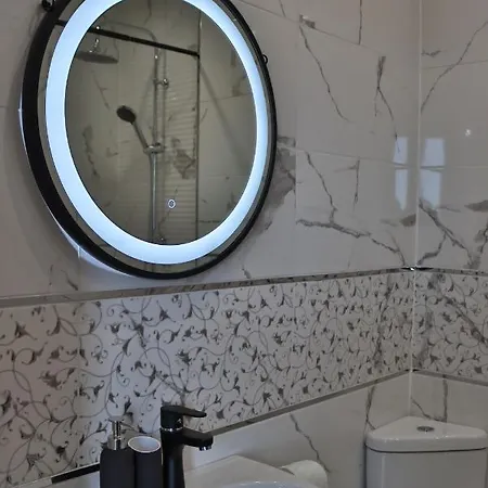 Bella Family בית הארחה ספרבה בניה